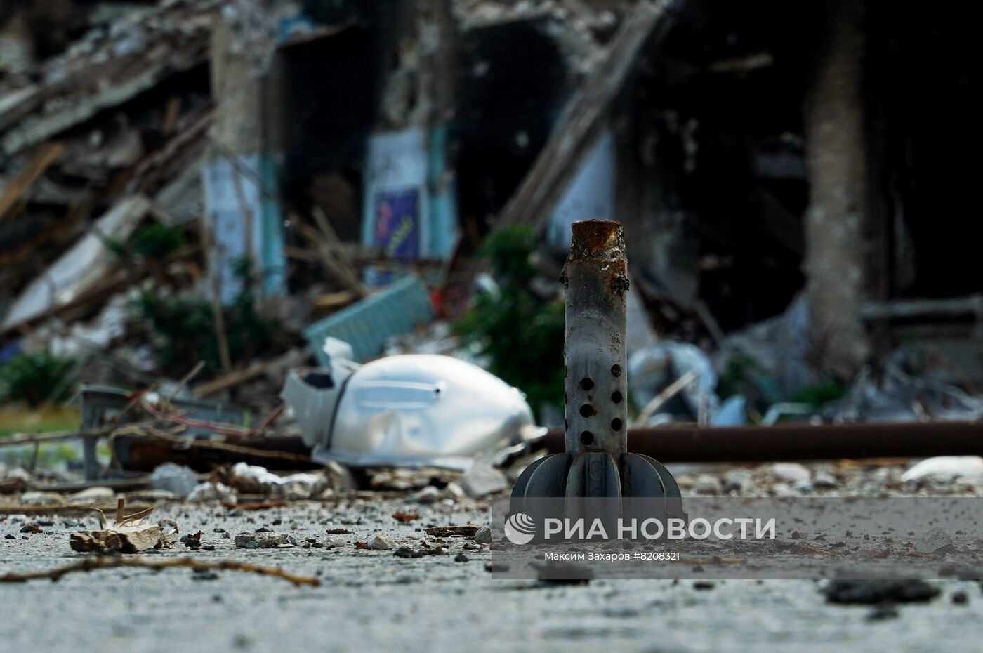 Город Рубежное в ЛНР возвращается к мирной жизни после освобождения