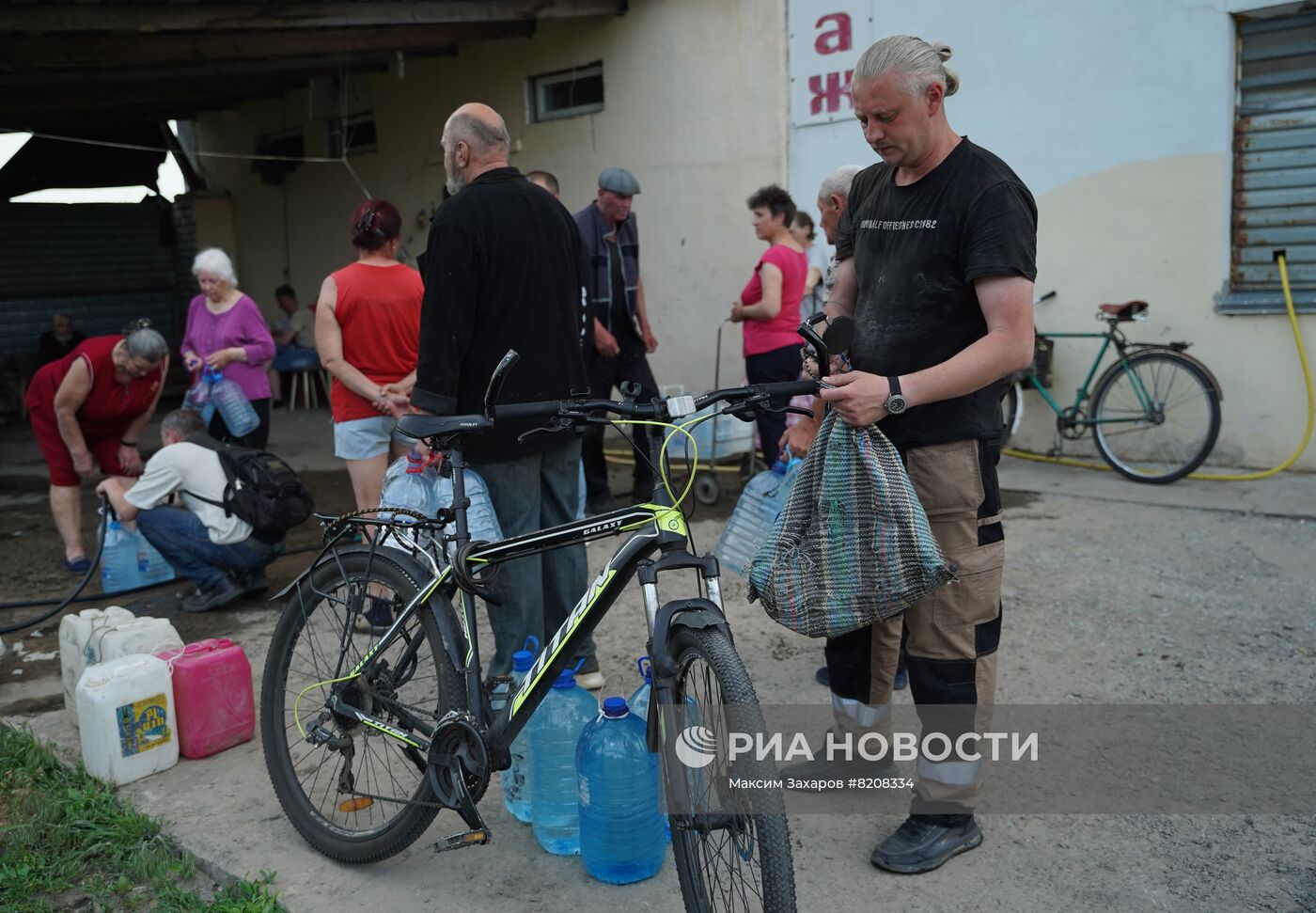 Город Рубежное в ЛНР возвращается к мирной жизни после освобождения