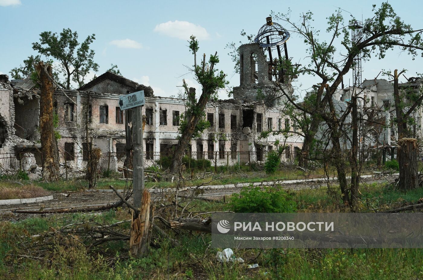 Город Рубежное в ЛНР возвращается к мирной жизни после освобождения