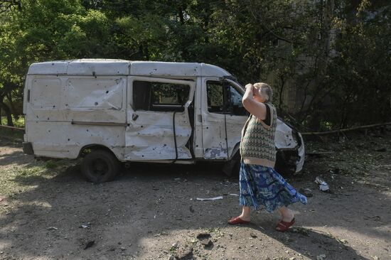 Последствия обстрелов Донецка украинскими войсками