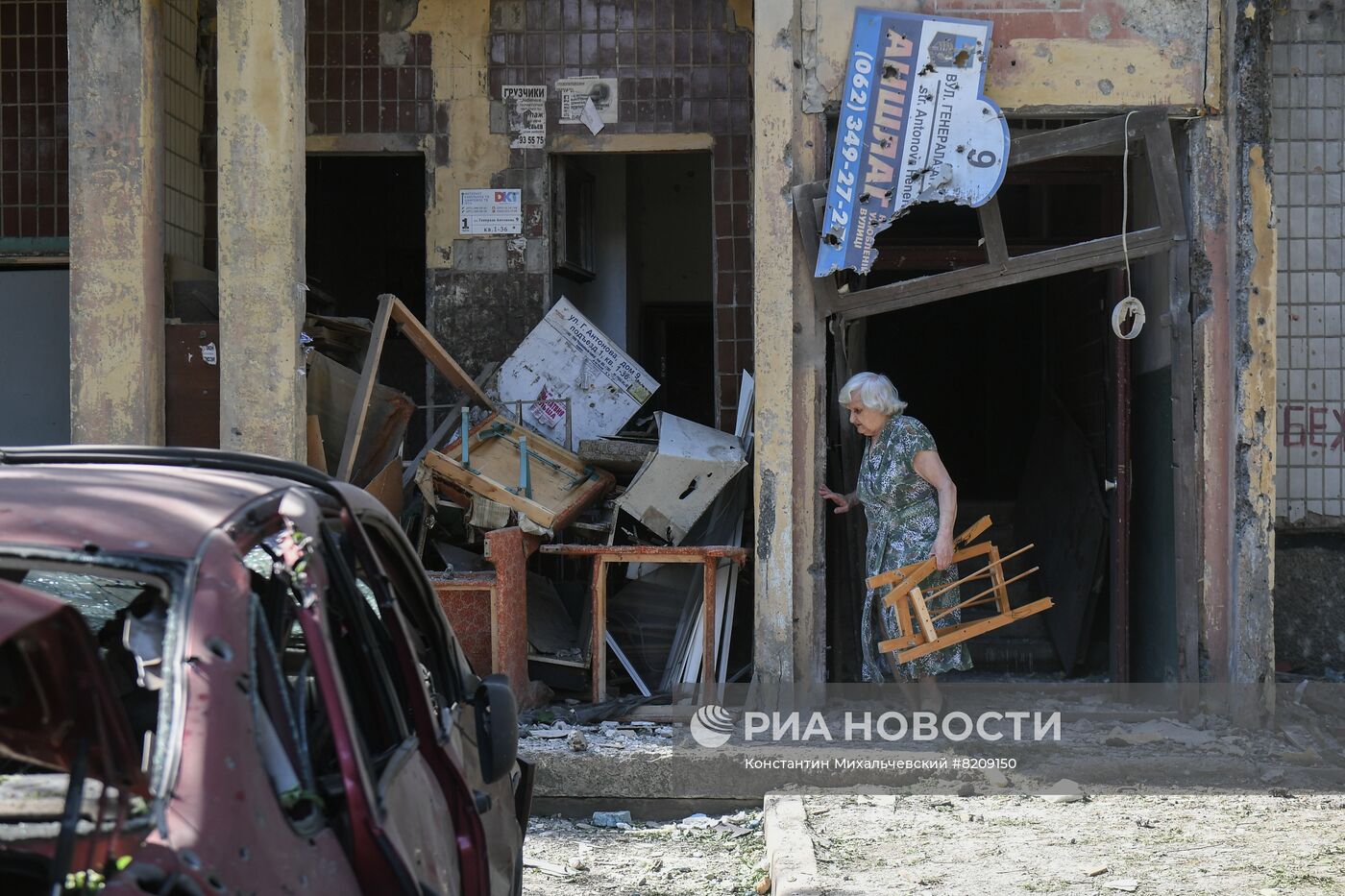 Последствия обстрелов Донецка украинскими войсками