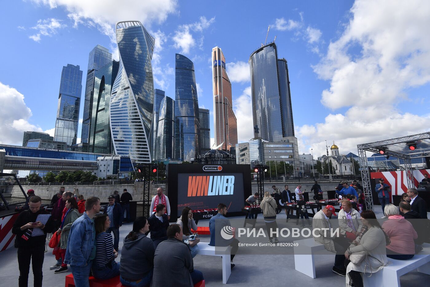 Празднование юбилея ФК "Спартак" на лайнере по Москве-реке