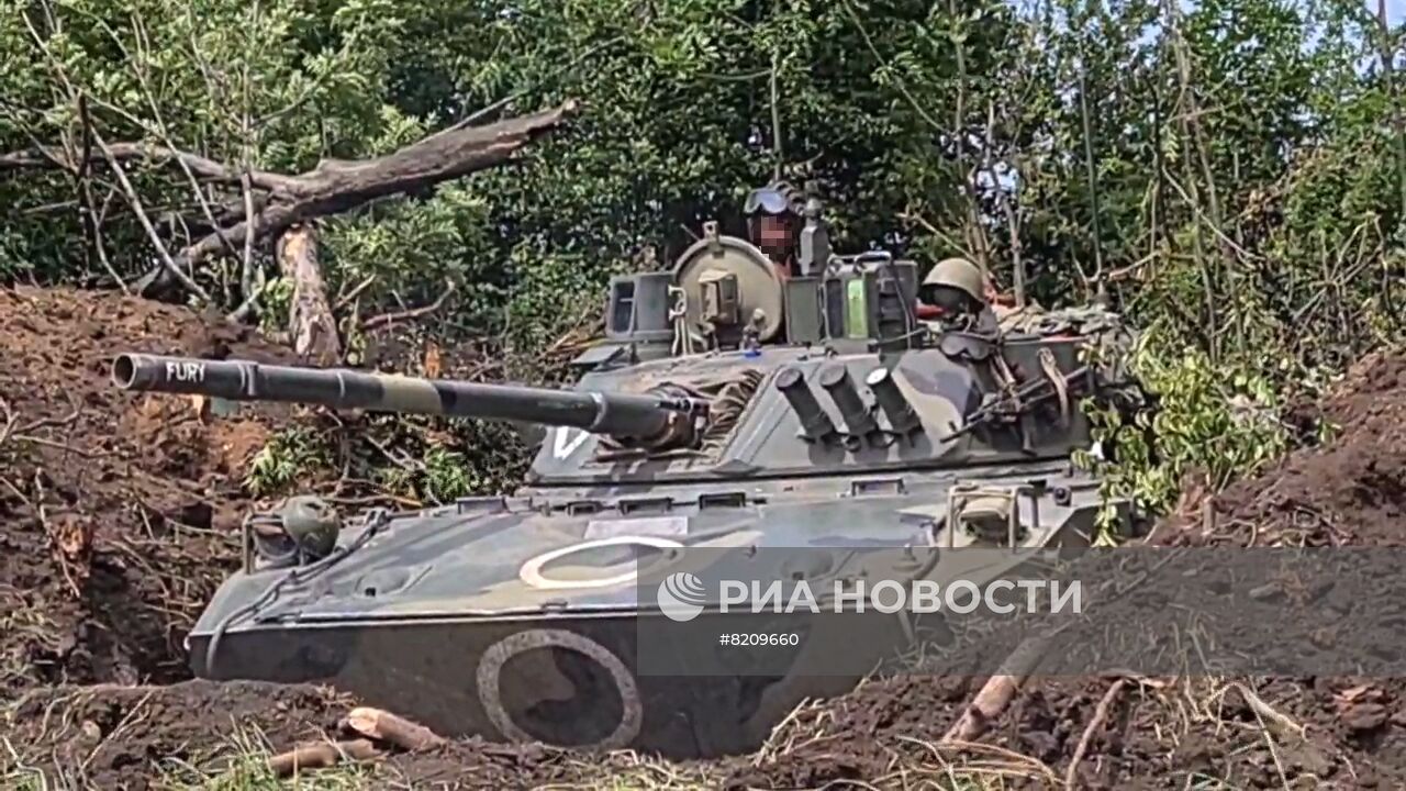 Работа боевых машин десанта последнего поколения БДМ-4М в Донбассе