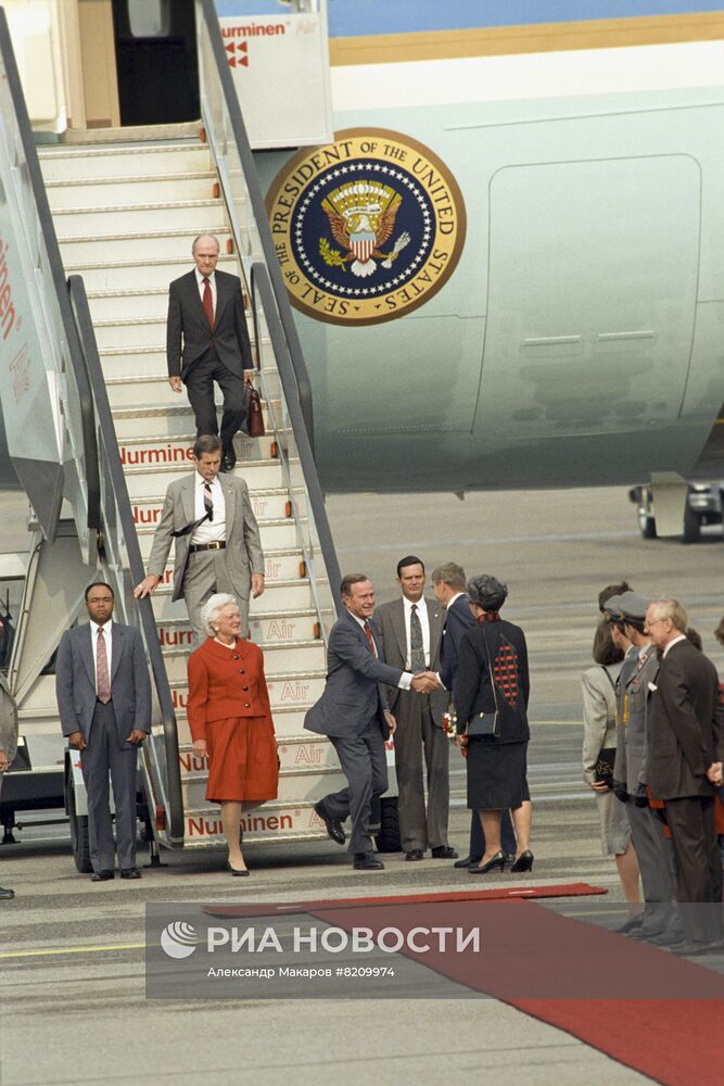 Саммит в Хельсинки 9 сентября 1990 г