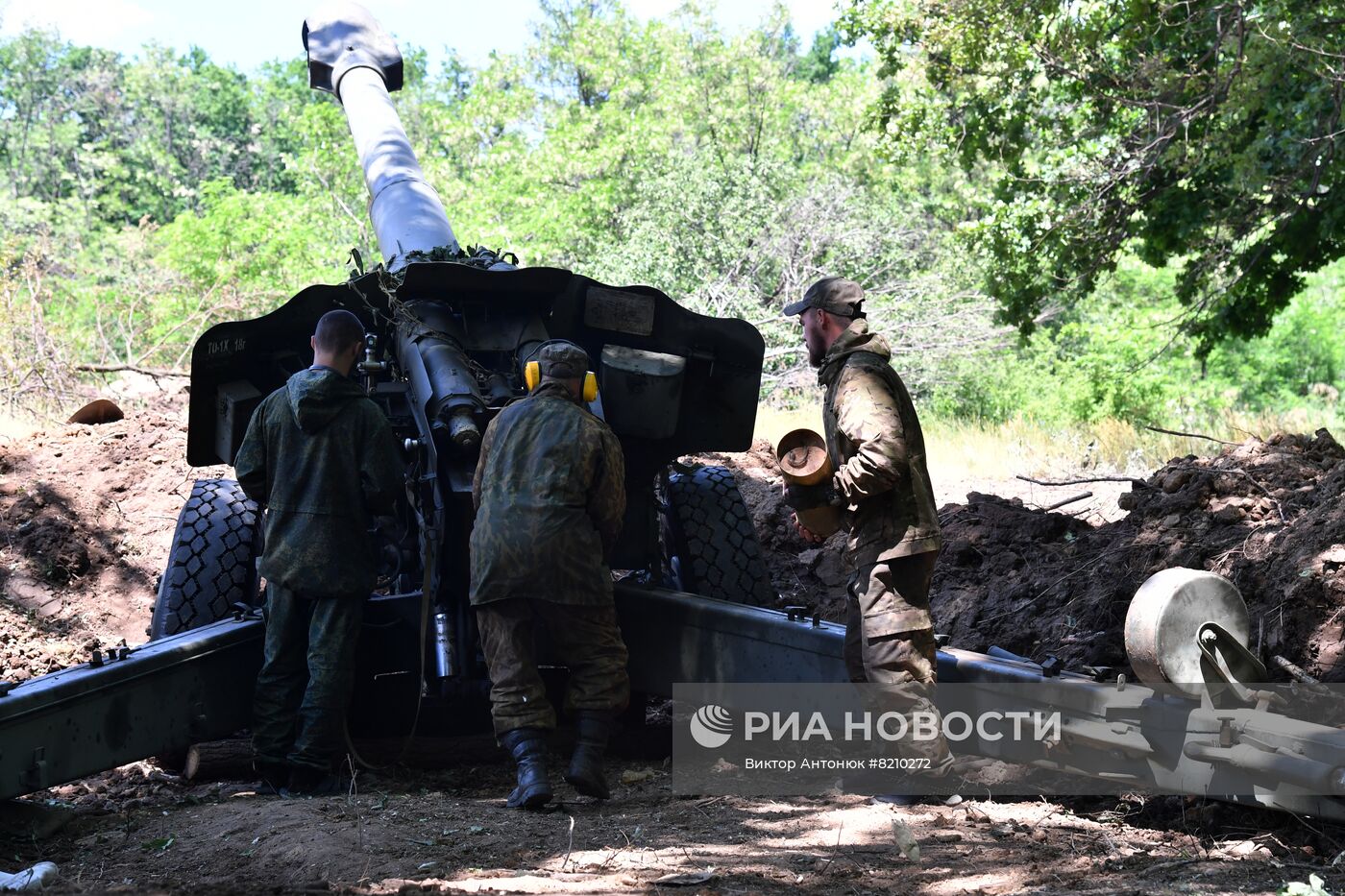 Артиллерия ЛНР ведет обстрел ВСУ с окраин Попасной