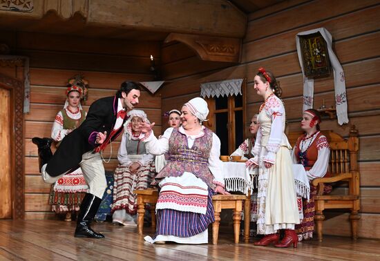 Спектакль "Павлинка" в рамках Дней культуры Белоруссии в России