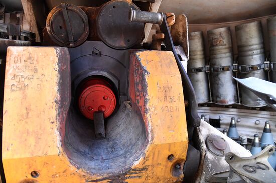 Артиллерия ЛНР стреляет агитснарядами с листовками по позициям ВСУ