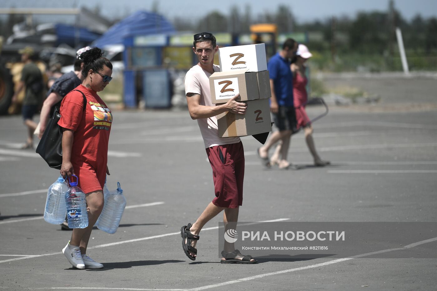 Мирная жизнь налаживается в Мариуполе