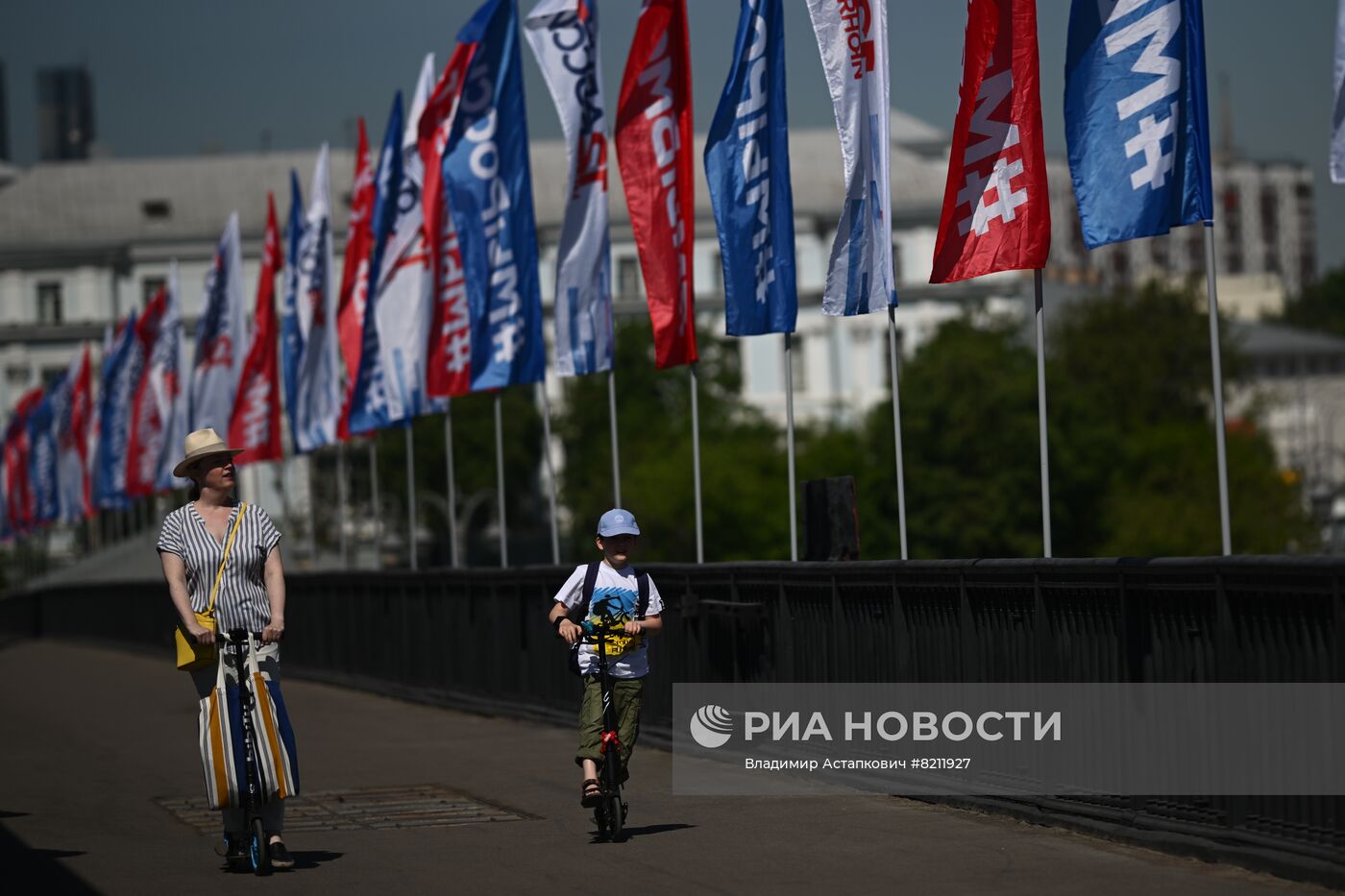 Подготовка к празднованию Дня России