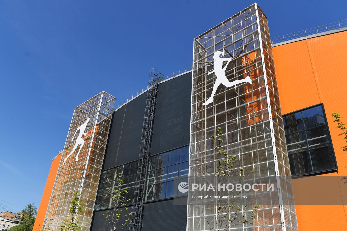 Строительство легкоатлетического манежа для школы Олимпийского резерва Москомспорта