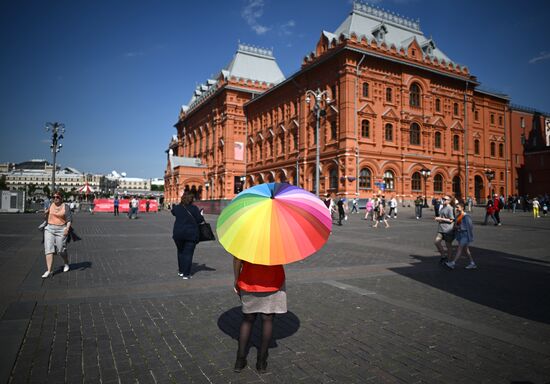 Тёплая погода в Москве