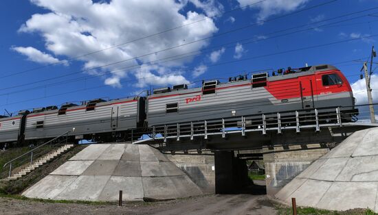 Поезда на Транссибирской железнодорожной магистрали в Красноярском крае