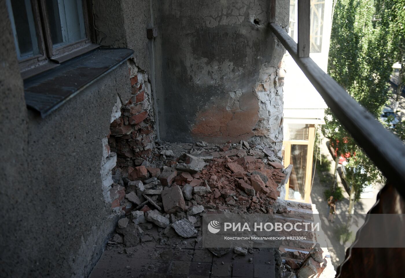Украинские военные обстреляли центр Донецка