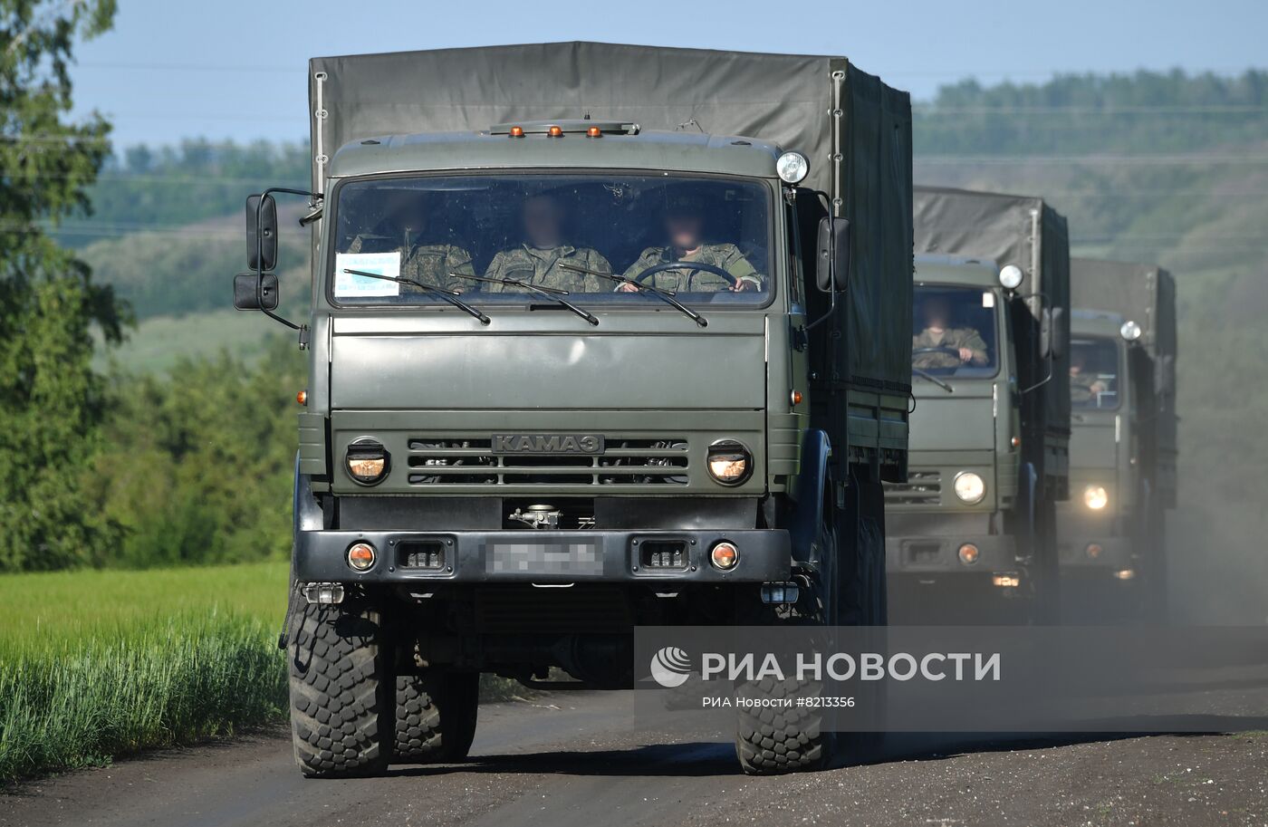 Российские военные отправили гуманитарную помощь в Харьковскую область