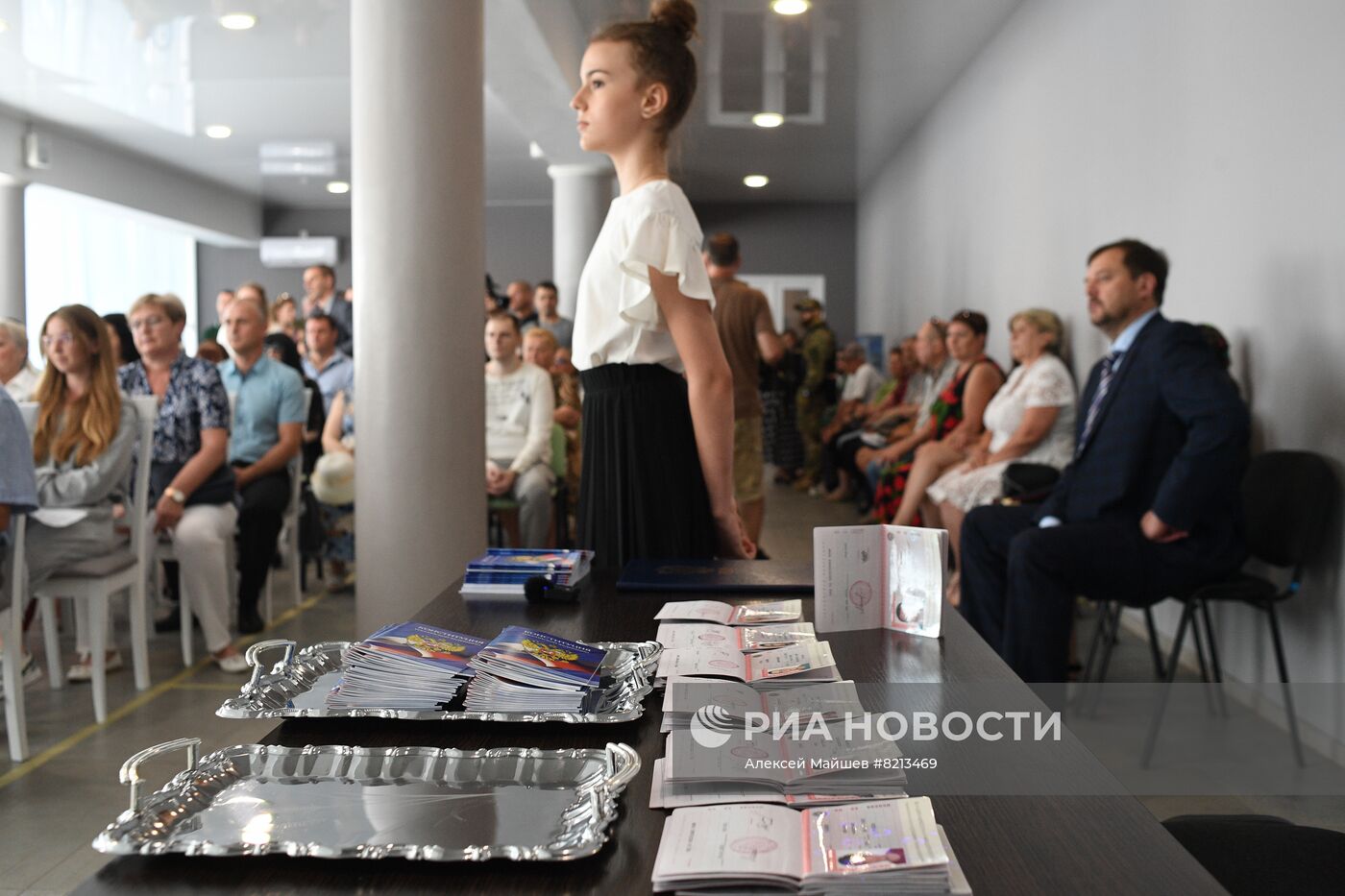 Первые российские паспорта выдали жителям Мелитополя