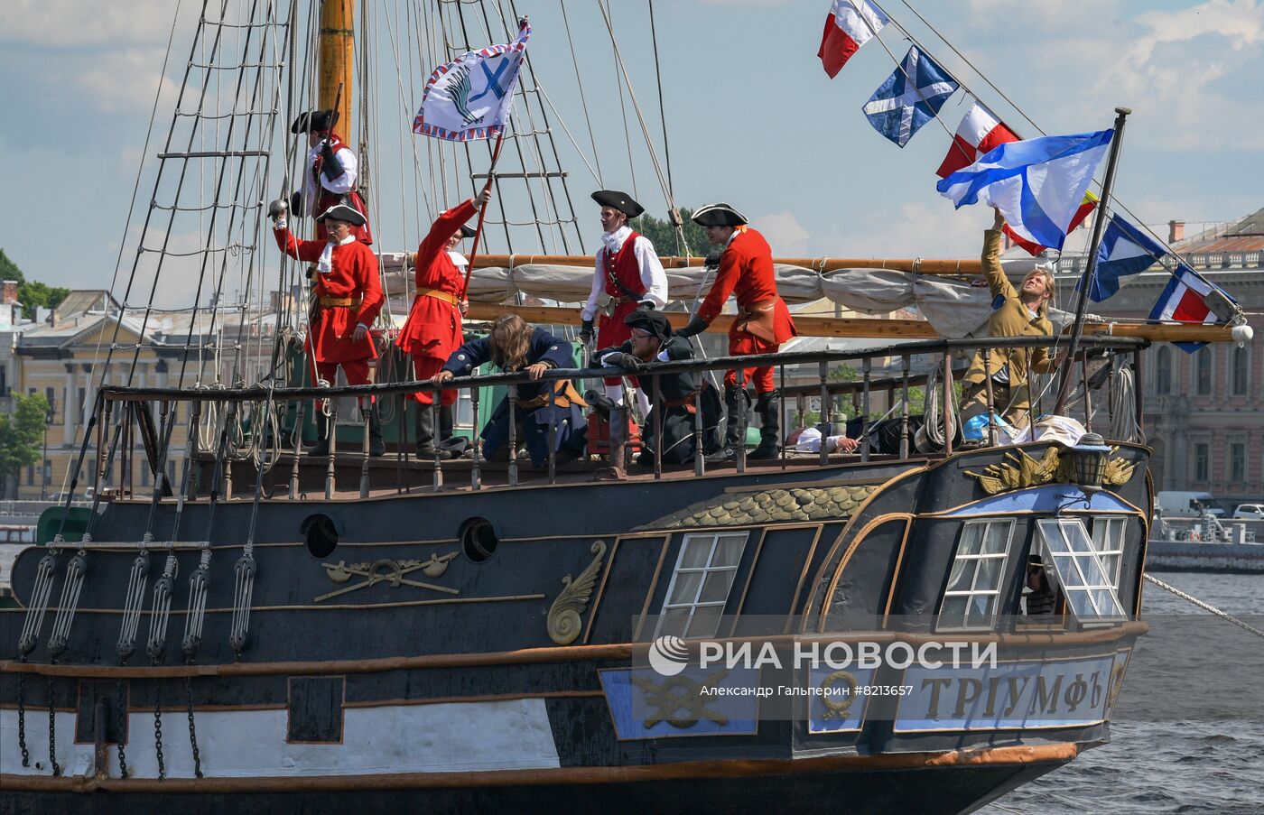 Реконструкция абордажной битвы в Санкт-Петербурге