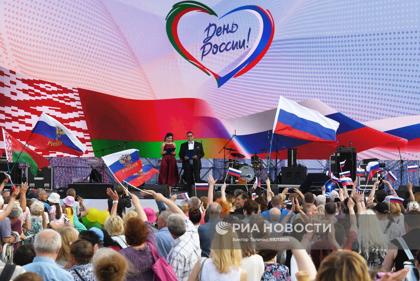 Праздничный концерт в честь Дня России в Белоруссии