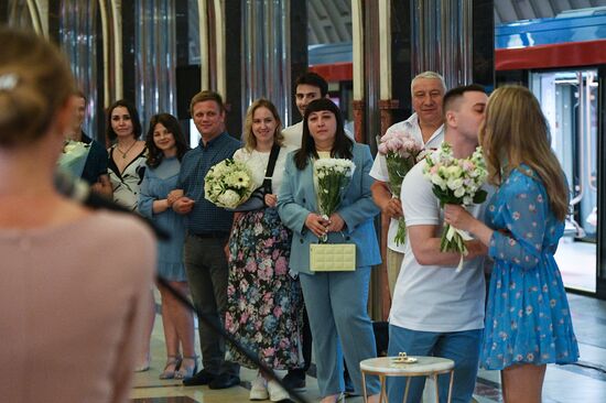 Церемонии заключения брака в День России