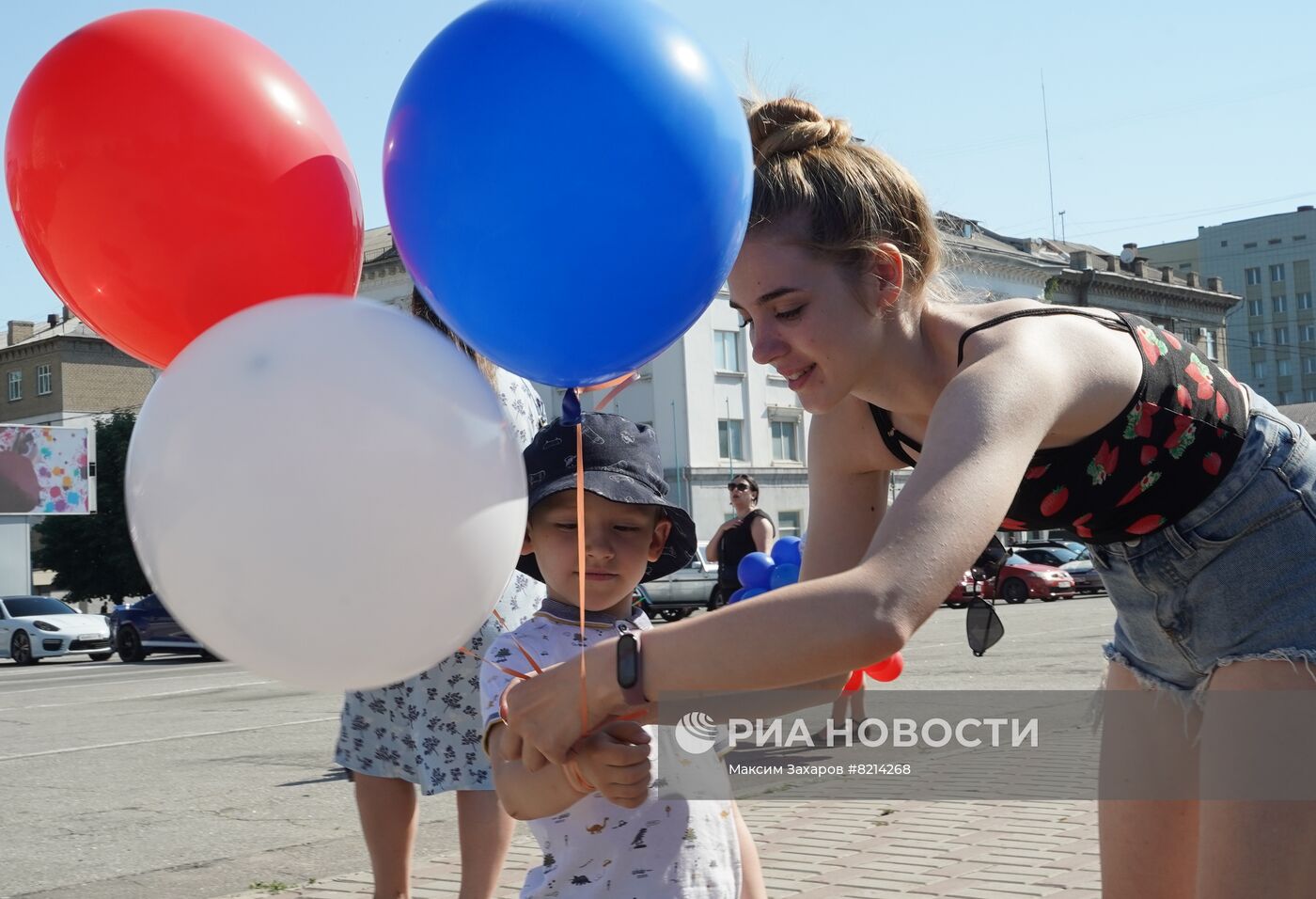 Празднование Дня России в ЛНР