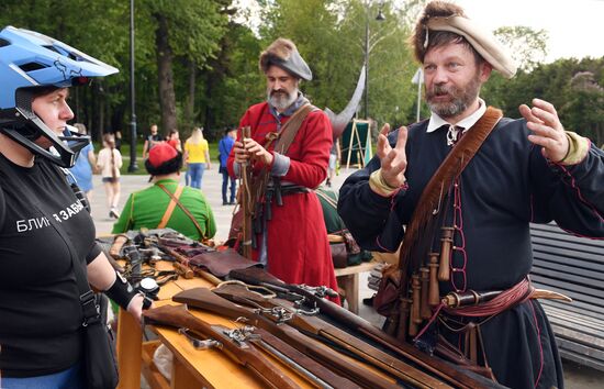 Историко-культурный праздник "Петру Великому-слава!" на Северном речном вокзале