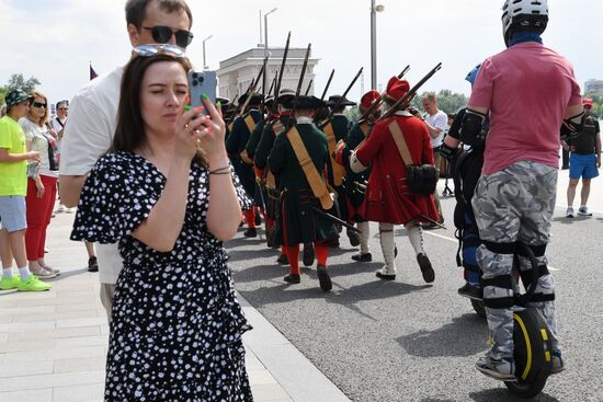 Историко-культурный праздник "Петру Великому-слава!" на Северном речном вокзале