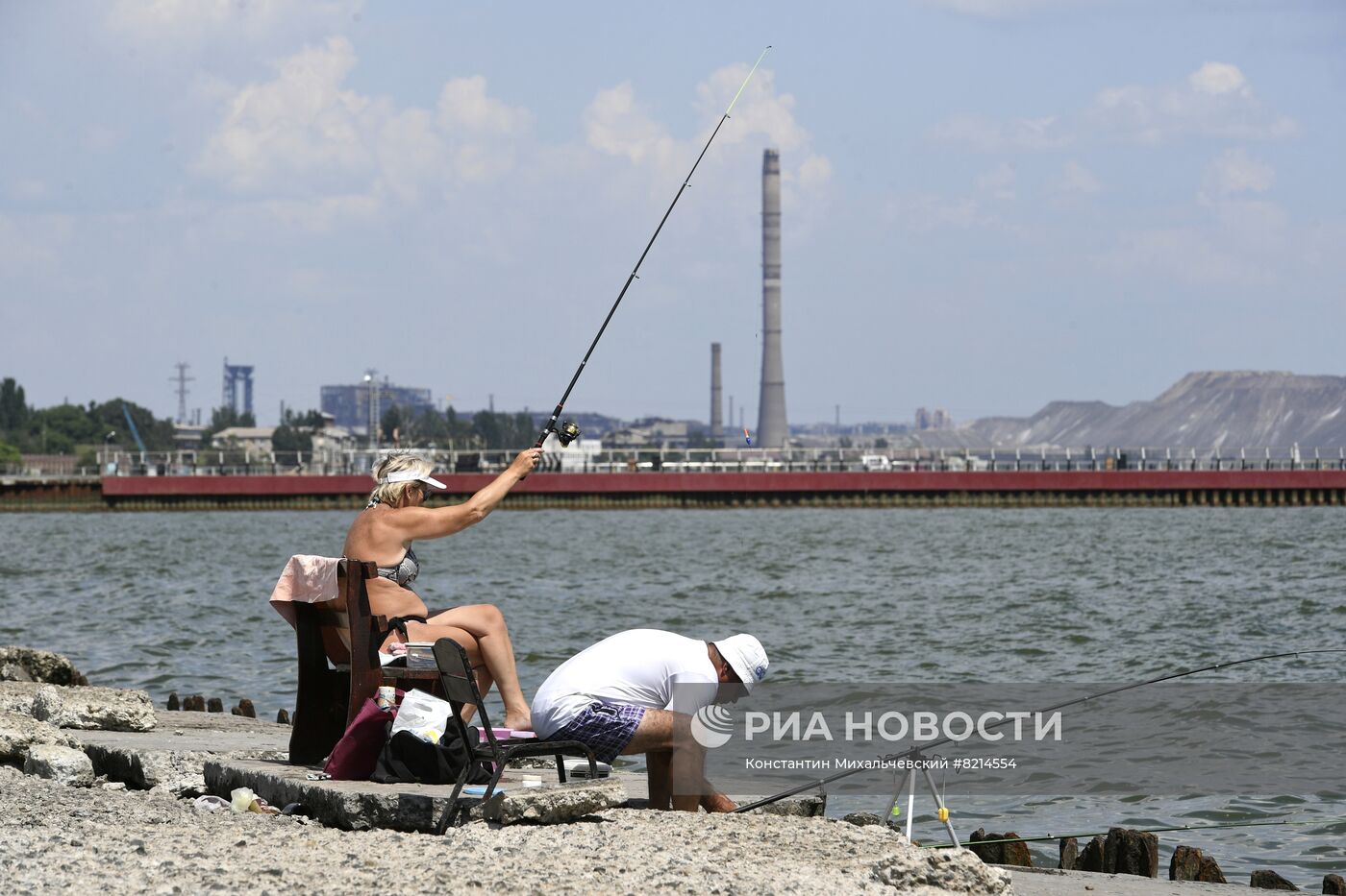 Налаживание мирной жизни в Мариуполе