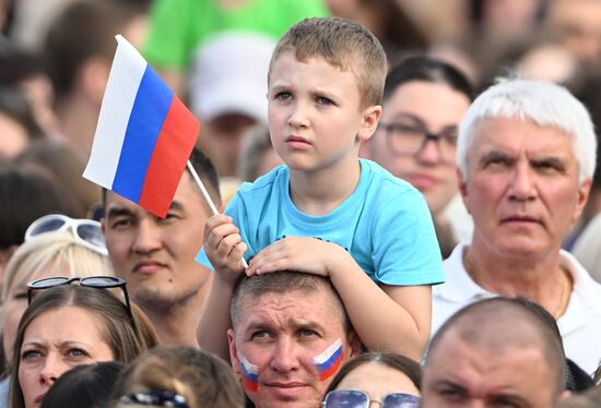 Праздничный концерт в честь Дня России