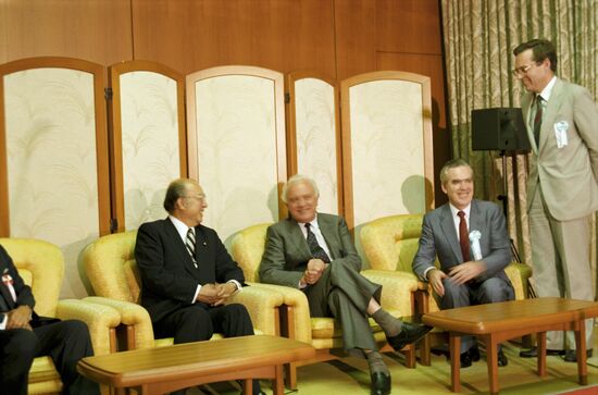 Визит советской делегации в Японию