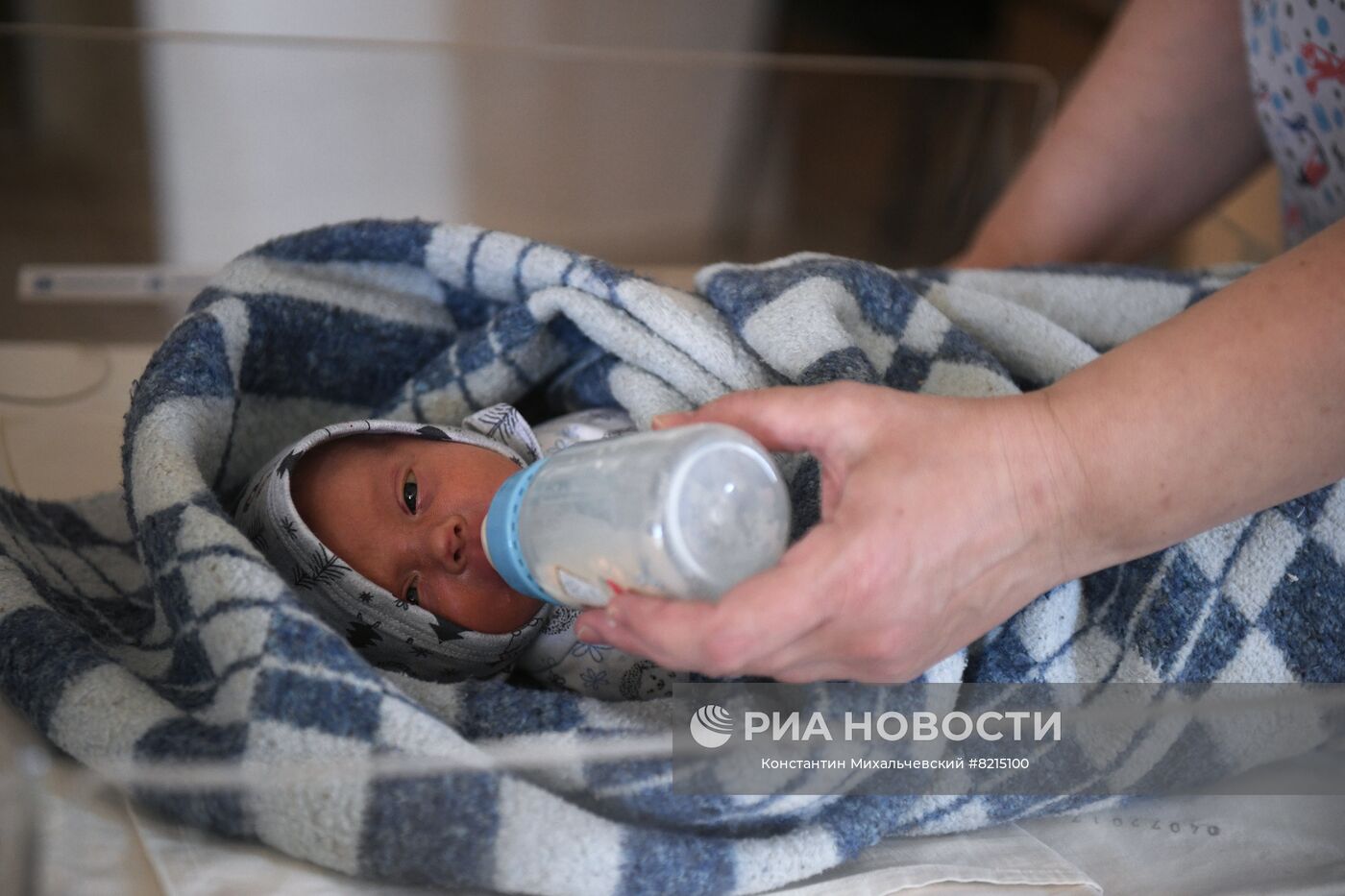 Последствия обстрела роддома в Донецке