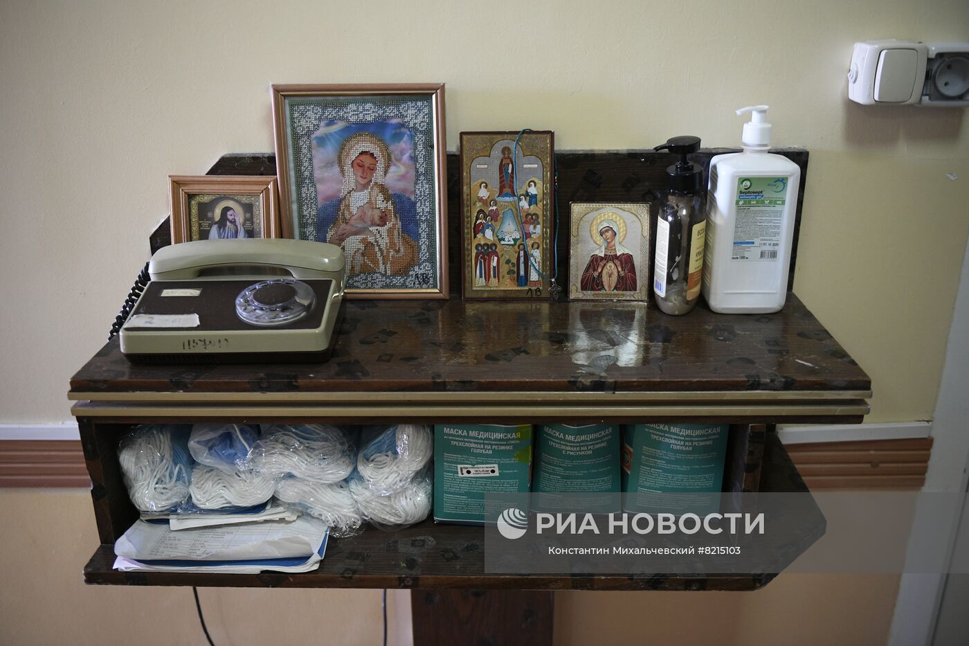 Последствия обстрела роддома в Донецке