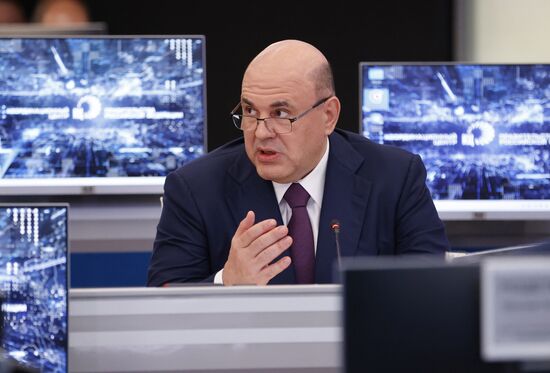 Премьер-министр РФ М. Мишустин принял участие в стратегической сессии по экономической политике в условиях санкций