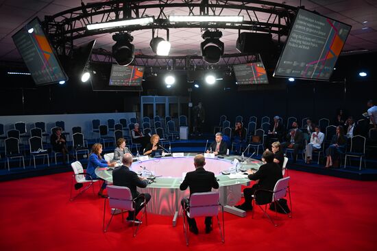 ПМЭФ-2022. Сессии