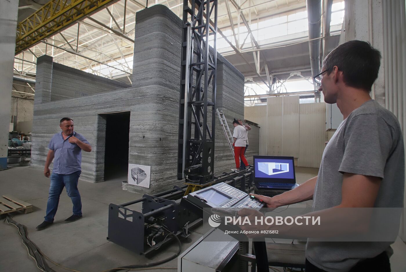 Первая в России печать двухэтажного здания на 3D-принтере в Ставрополе |  РИА Новости Медиабанк