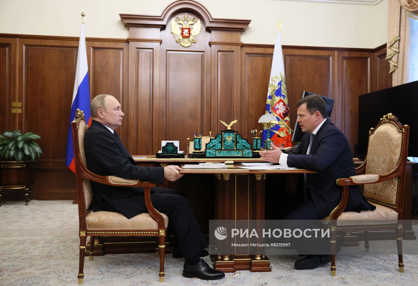 Президент РФ В. Путин встретился с главой "Роснано" С. Куликовым