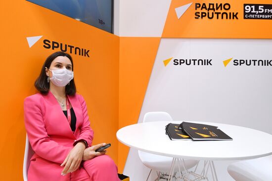 ПМЭФ-2022. Работа студии радио Sputnik