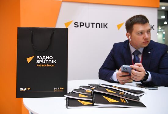 ПМЭФ-2022. Работа студии радио Sputnik