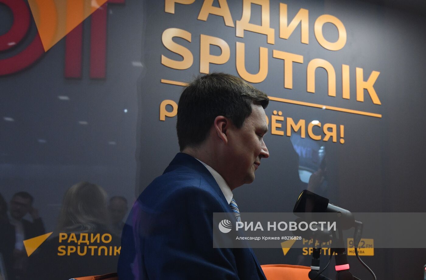 ПМЭФ-2022. Работа студии радио Sputnik