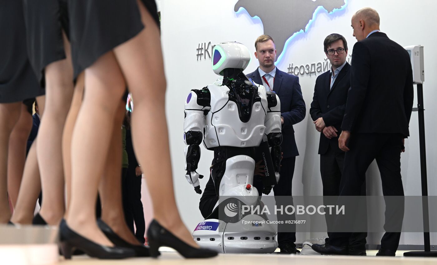 ПМЭФ-2022. Работа форума. День Второй