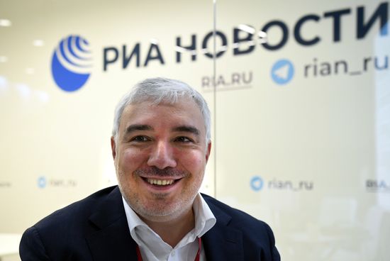 ПМЭФ-2022. Работа стенда медиагруппы "Россия сегодня". День второй