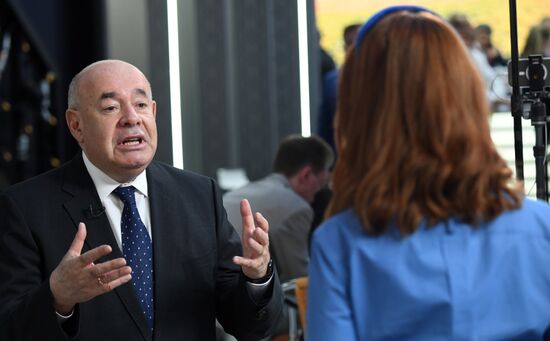 ПМЭФ-2022. Работа форума. День второй