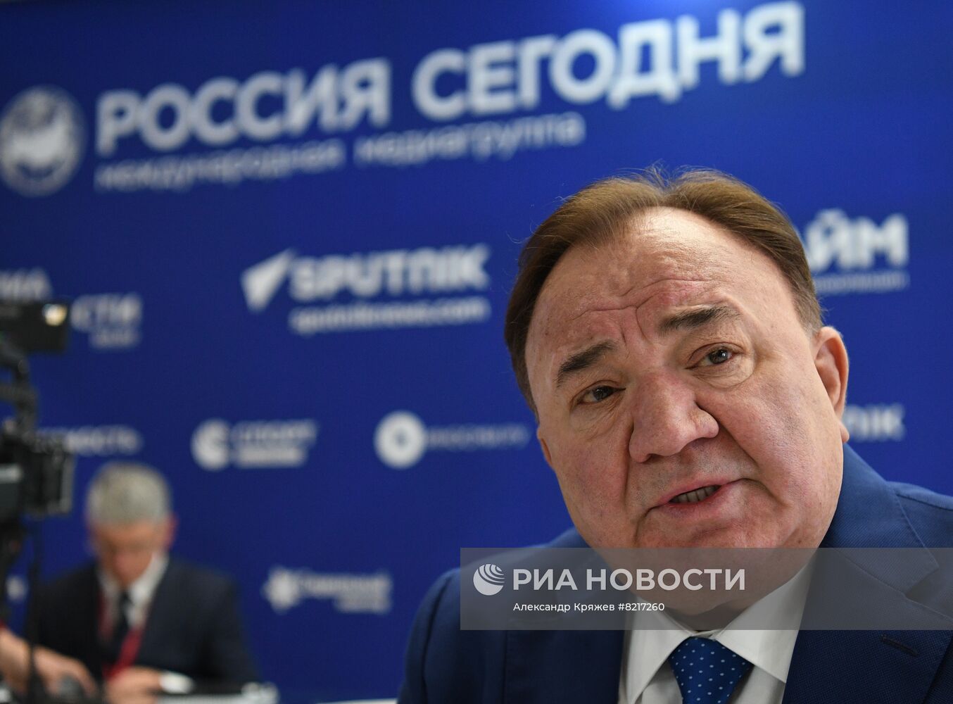 ПМЭФ-2022. Работа стенда медиагруппы "Россия сегодня". День второй