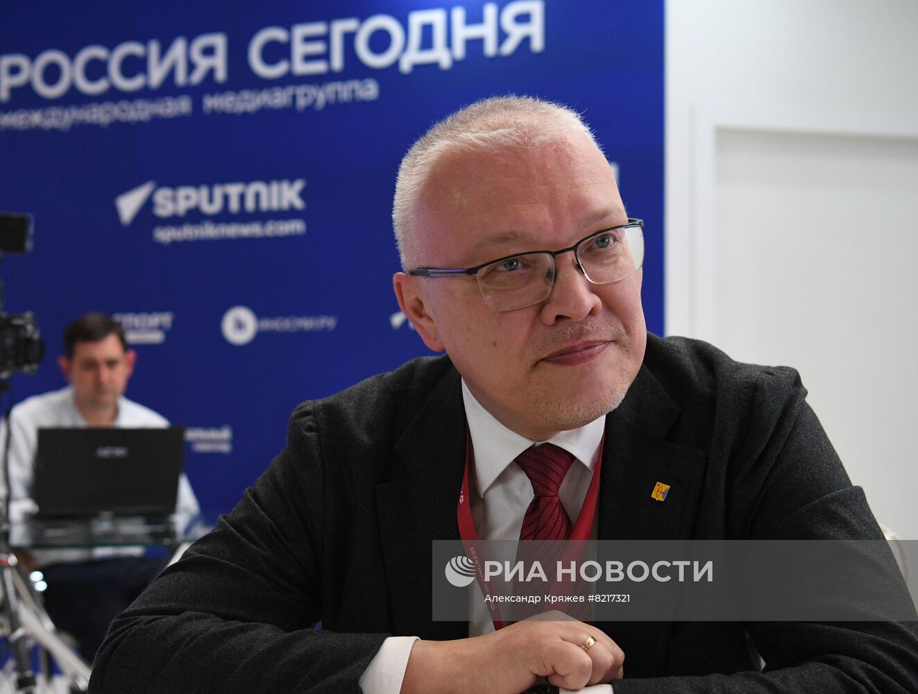 ПМЭФ-2022. Работа стенда медиагруппы "Россия сегодня". День второй