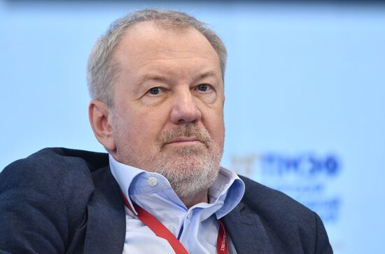 ПМЭФ-2022. Сессия. Самодостаточность и кооперация: особенности современной политэкономии