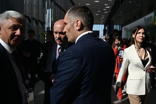 ПМЭФ-2022. Работа форума. День второй