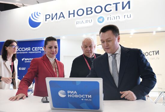 ПМЭФ-2022. Работа стенда медиагруппы "Россия сегодня". День третий