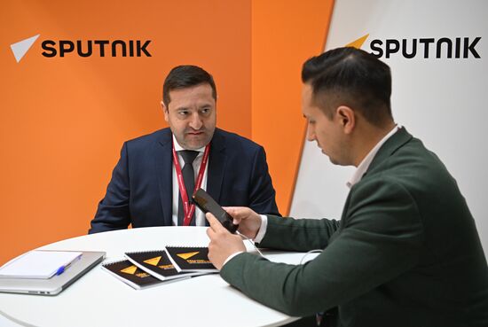 ПМЭФ-2022. Работа студии радио Sputnik  