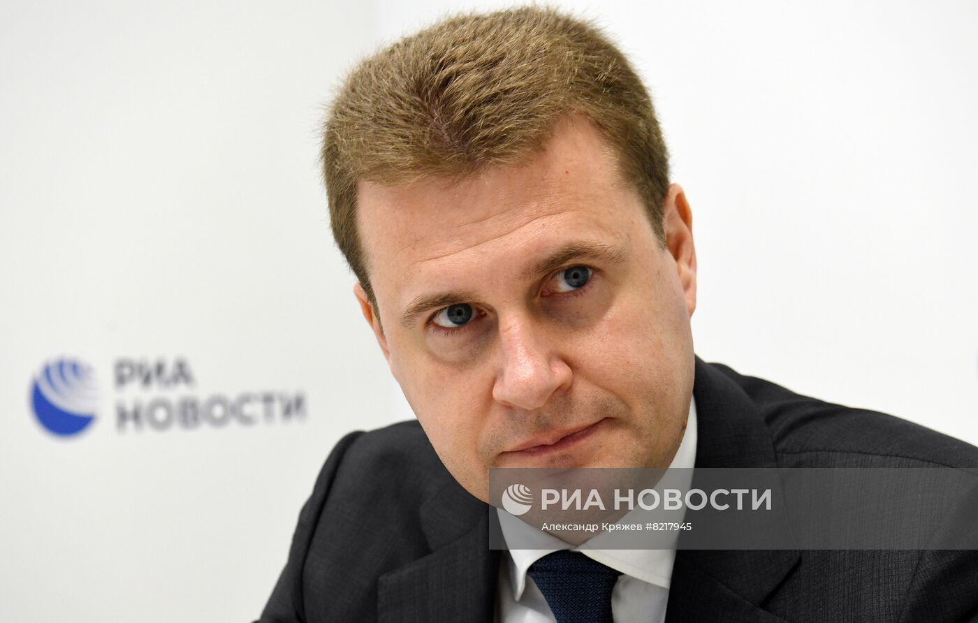 ПМЭФ-2022. Работа стенда медиагруппы "Россия сегодня". День третий