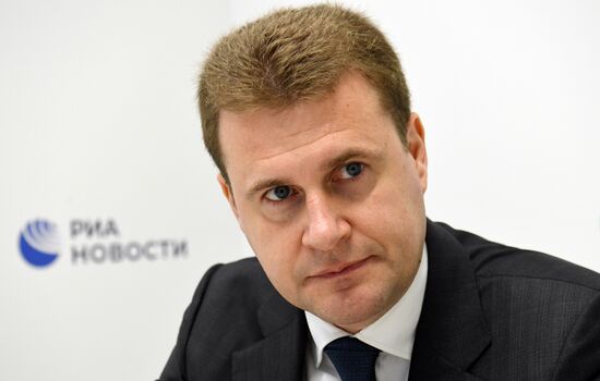 ПМЭФ-2022. Работа стенда медиагруппы "Россия сегодня". День третий