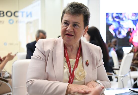 ПМЭФ-2022. Работа стенда медиагруппы "Россия сегодня". День третий