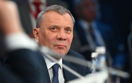 ПМЭФ-2022. Сессия. На пути к устойчивому будущему: "зеленая" альтернатива традиционному топливу